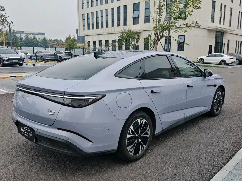 BYD Seal 07 EV — фото 10