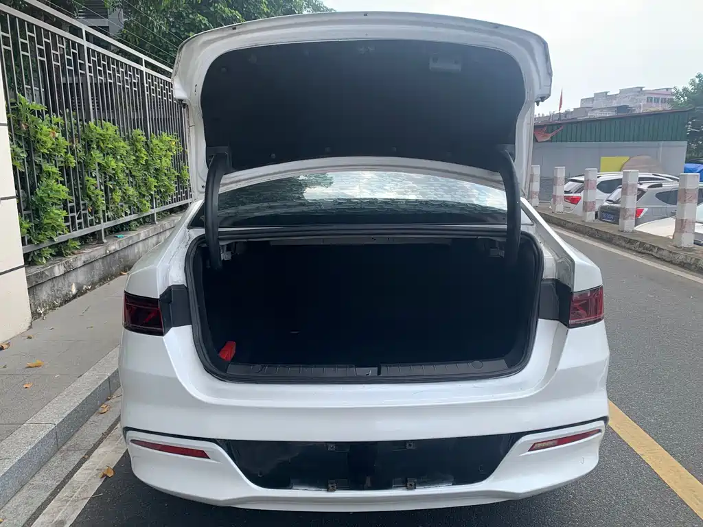 BYD Qin PLUS — фото 5