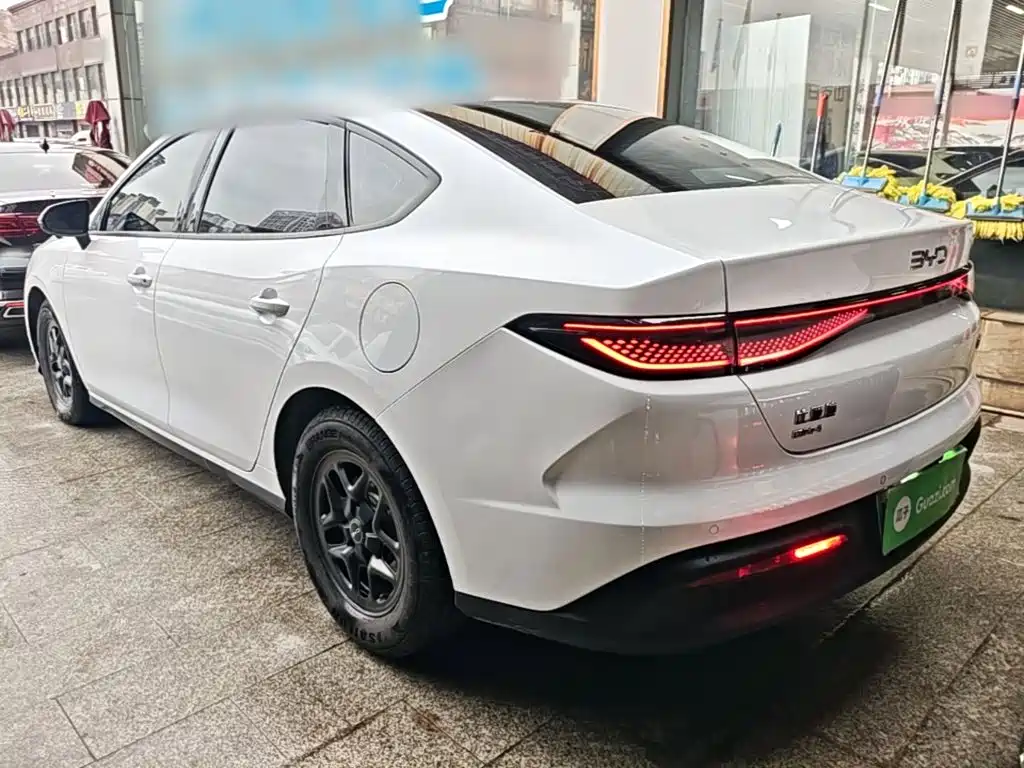 BYD Seal 05 DM-i — фото 4