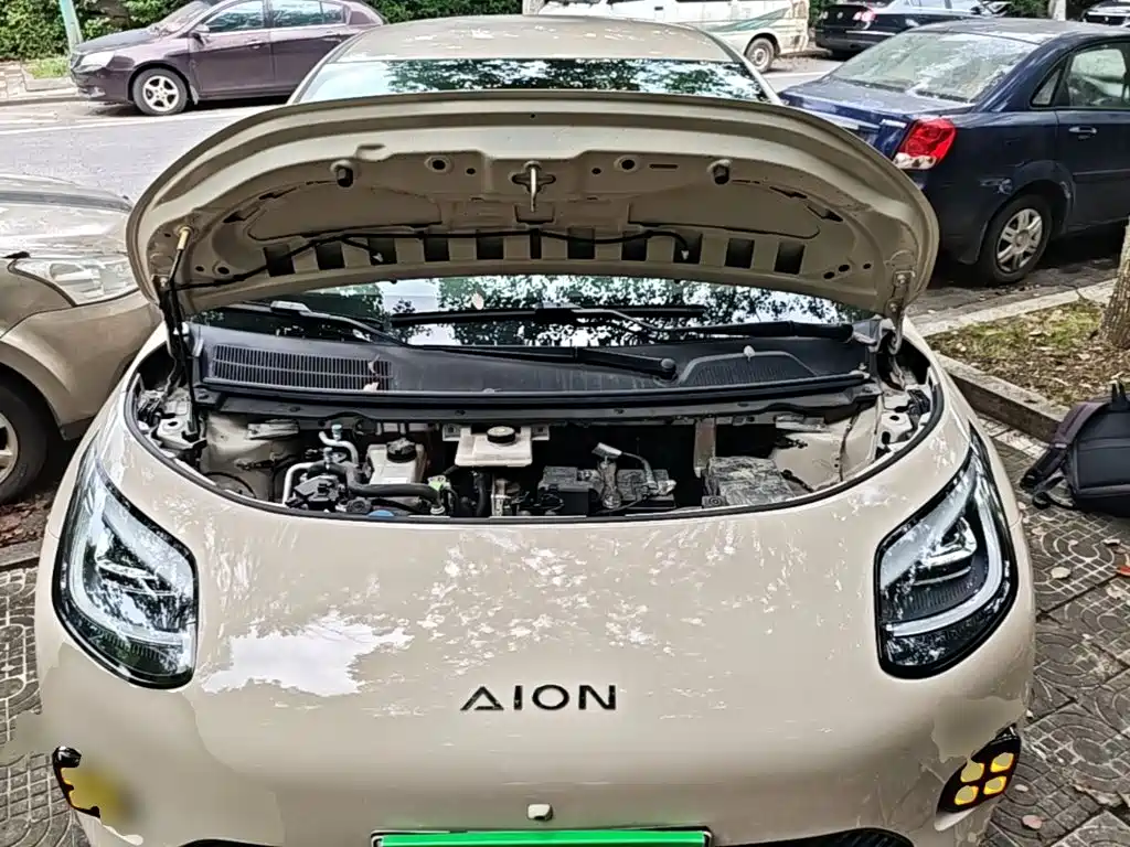 Aion AION UT — фото 20