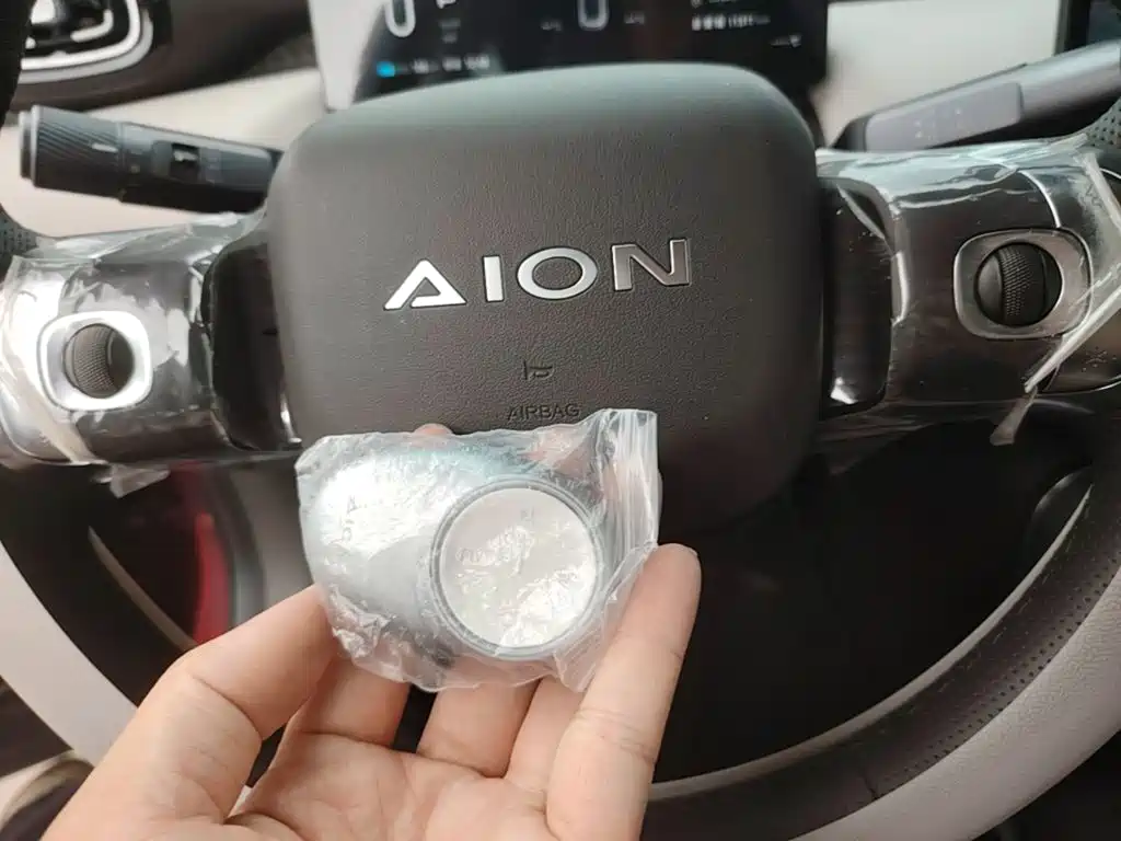 Aion AION UT — фото 9