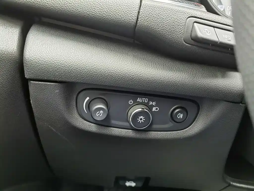 Buick Regal — фото 21