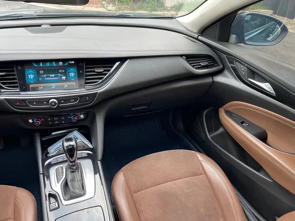 Buick Regal — фото 13