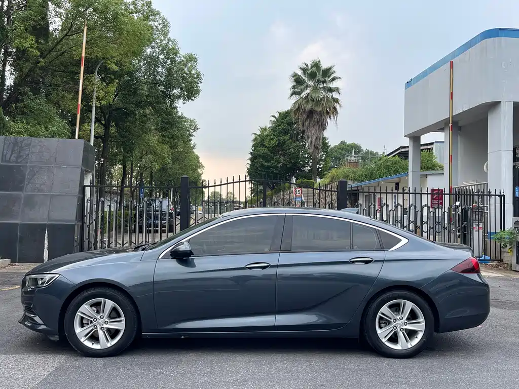 Buick Regal — фото 6