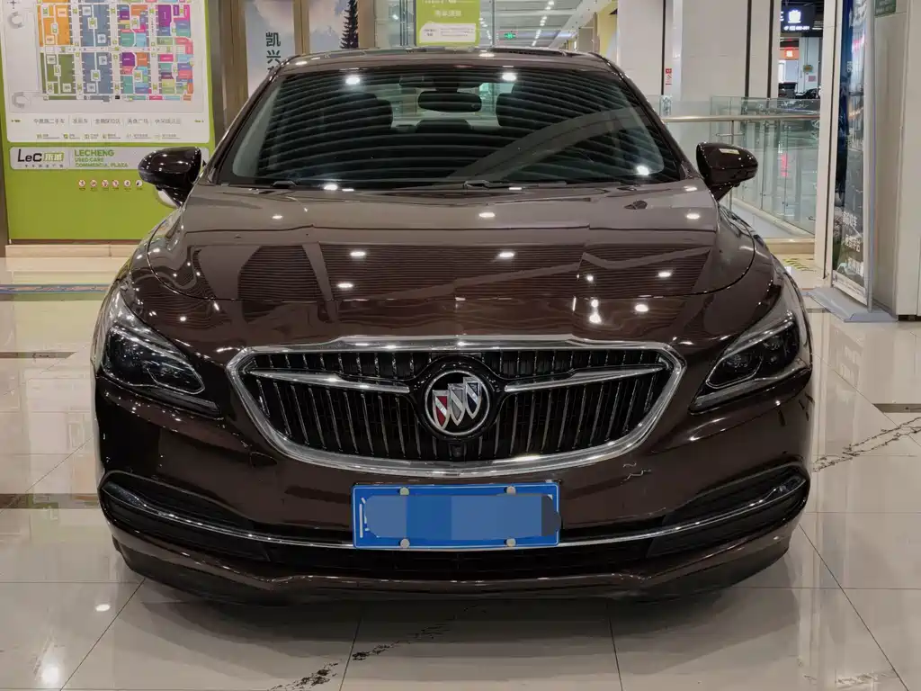 Buick LaCrosse — фото 2