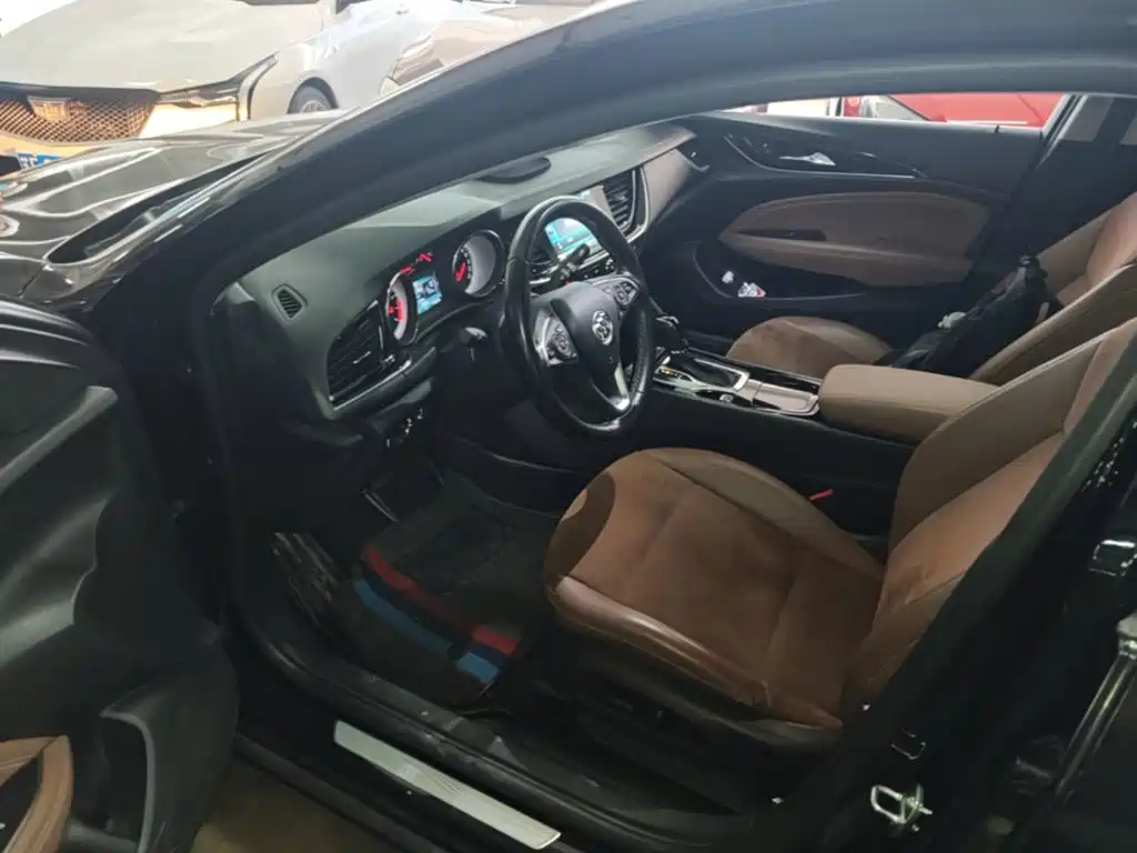 Buick Regal — фото 15