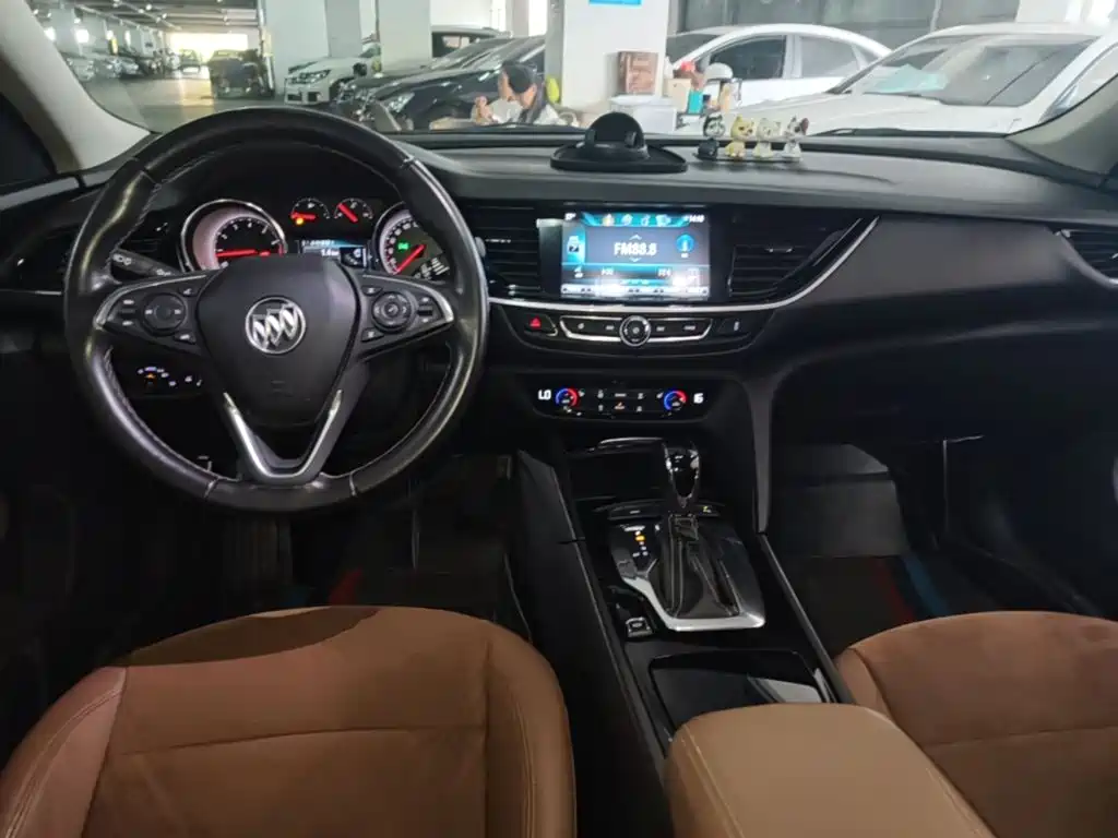 Buick Regal — фото 9