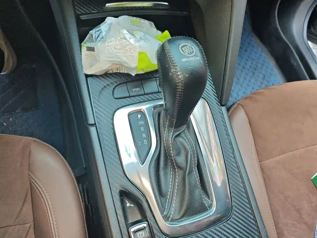 Buick Regal — фото 15