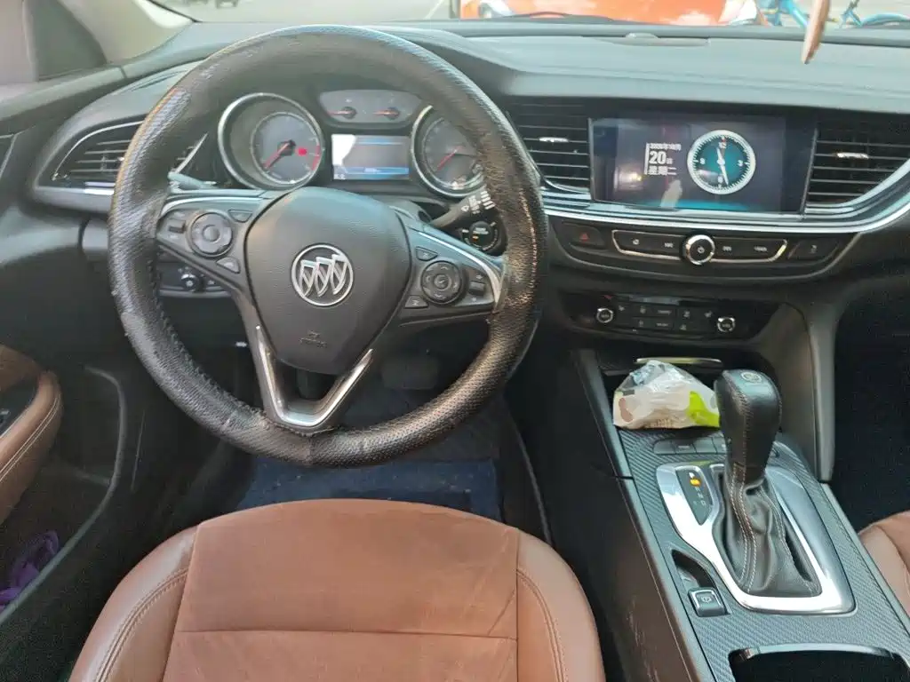 Buick Regal — фото 10