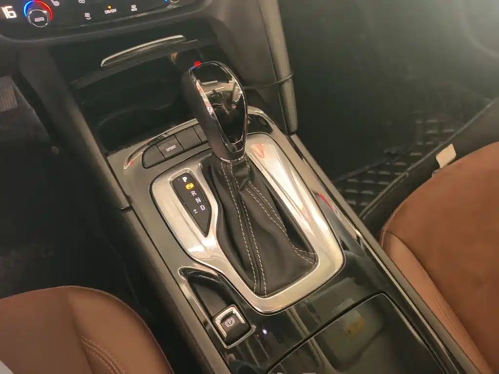 Buick Regal — фото 13