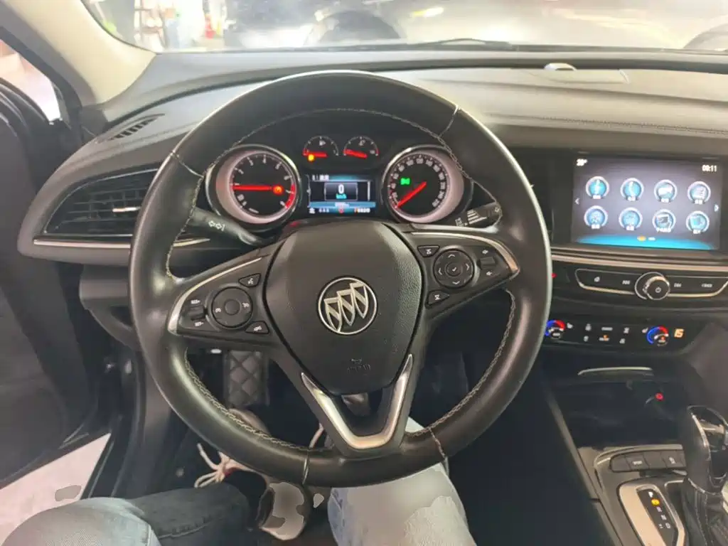 Buick Regal — фото 10