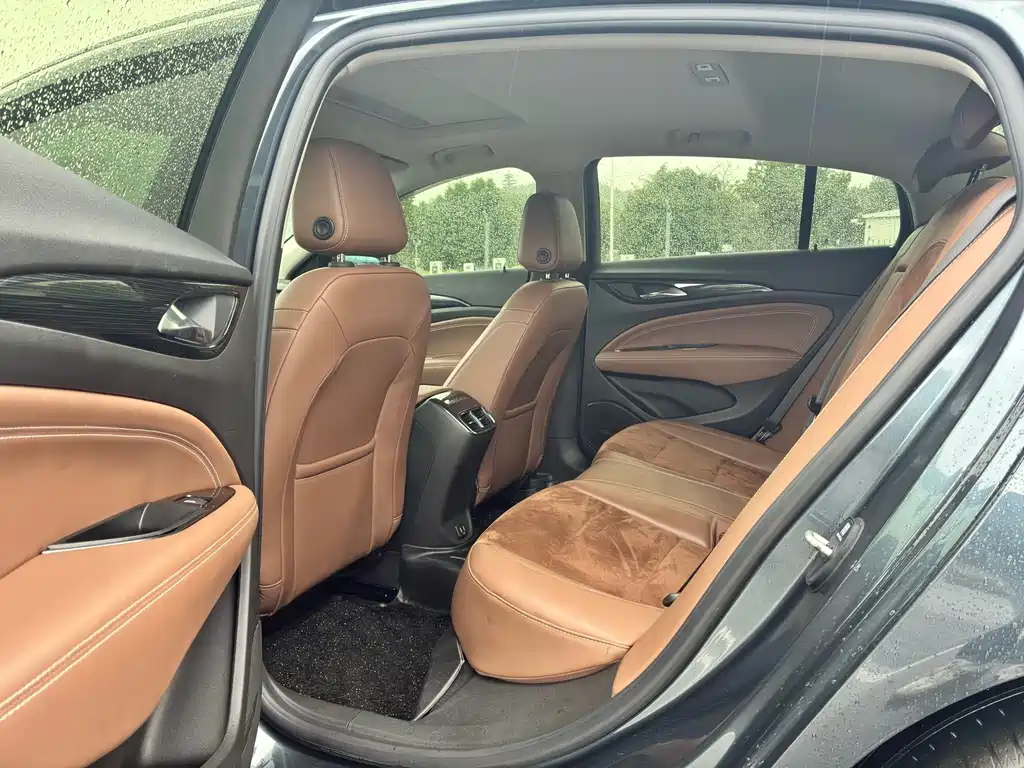 Buick Regal — фото 9