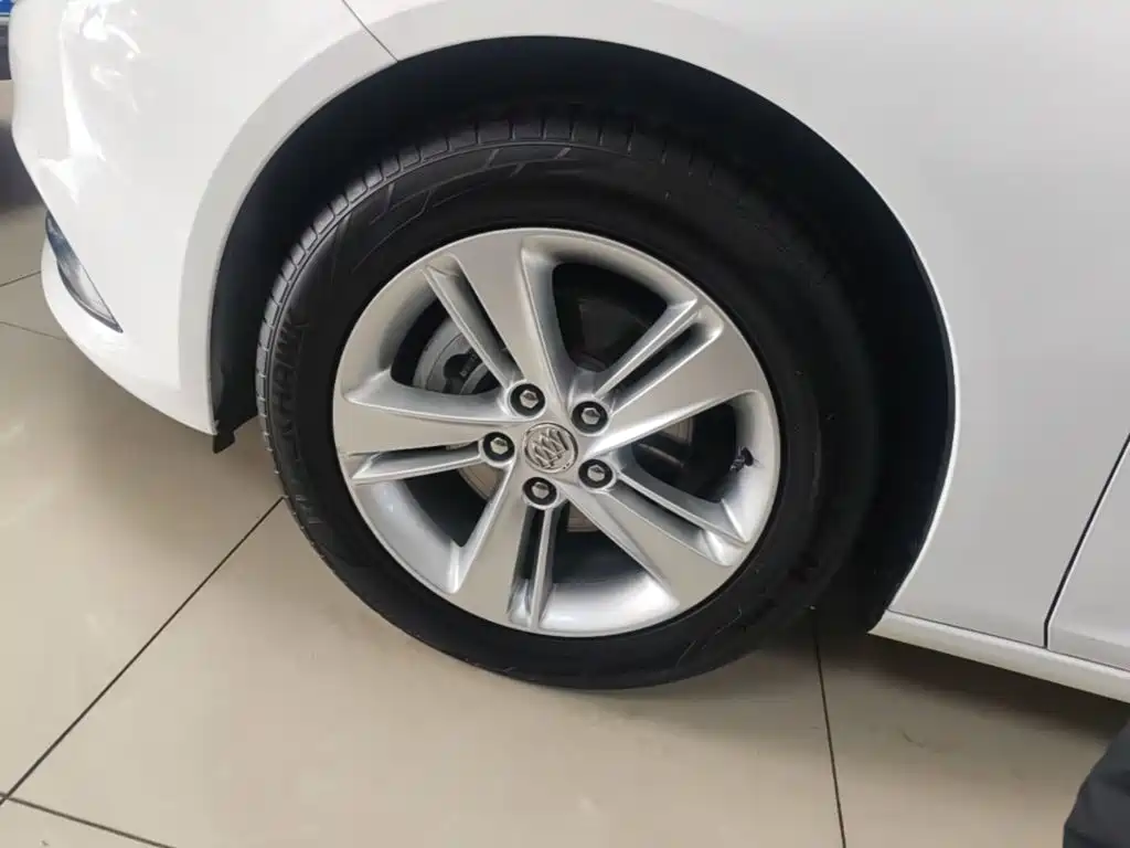 Buick Regal — фото 22