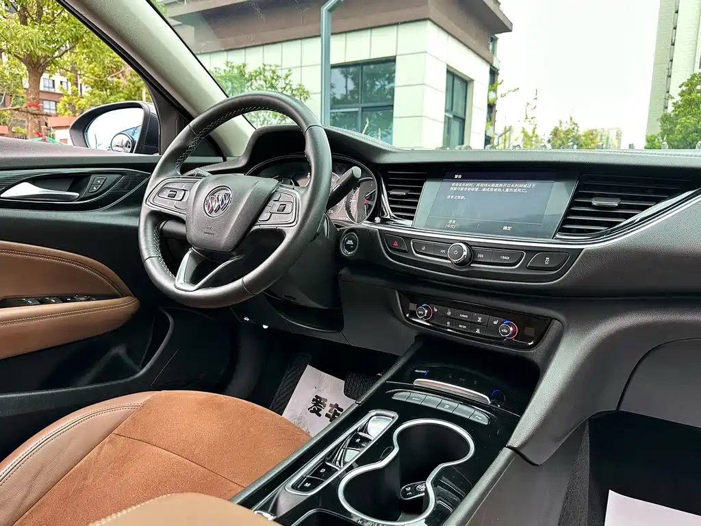 Buick Regal — фото 7