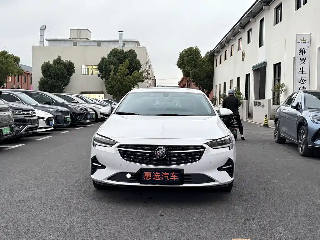 Buick Regal — фото 2