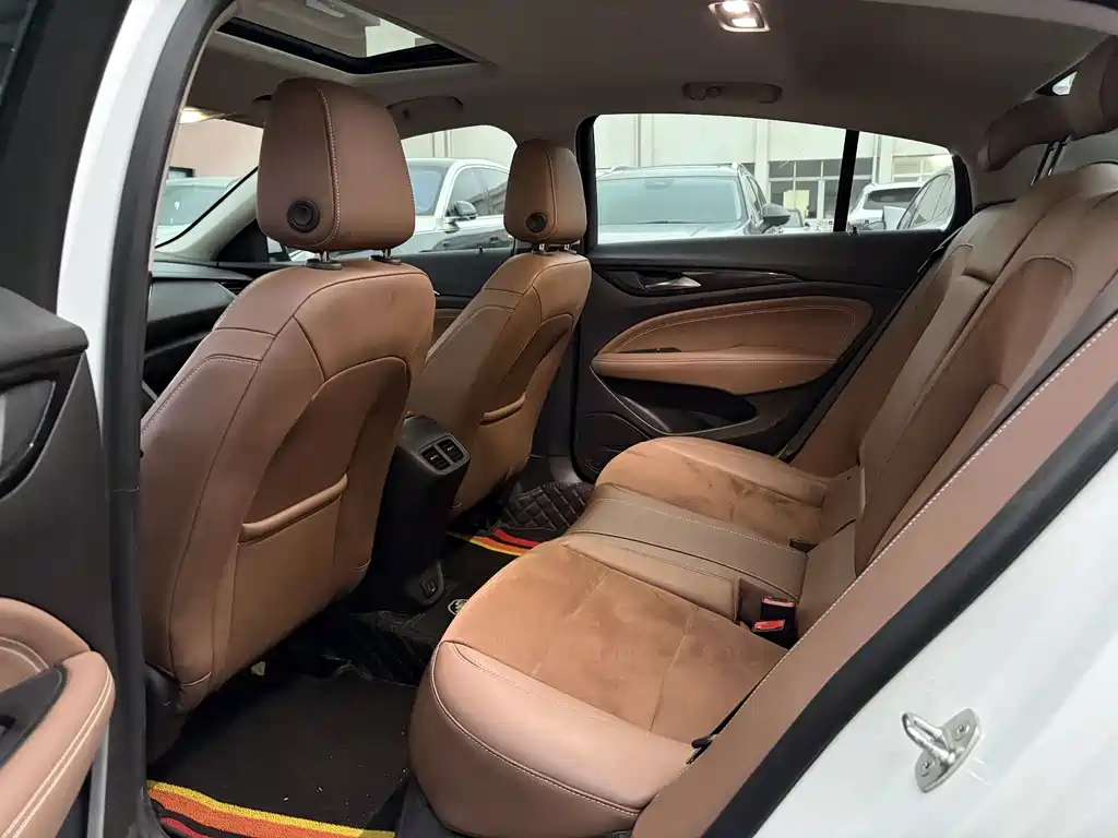 Buick Regal — фото 6