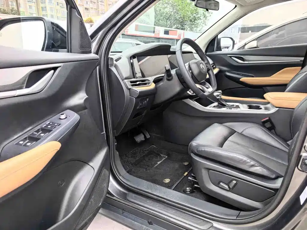 Changan CS55PLUS — фото 4