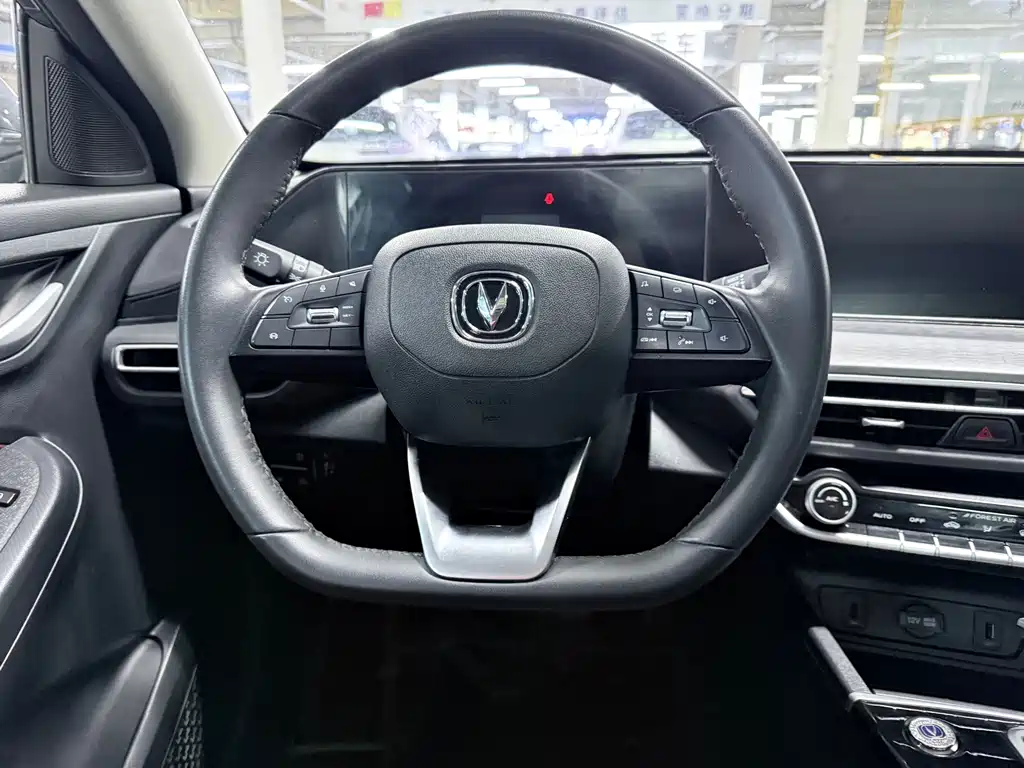 Changan Eado — фото 13