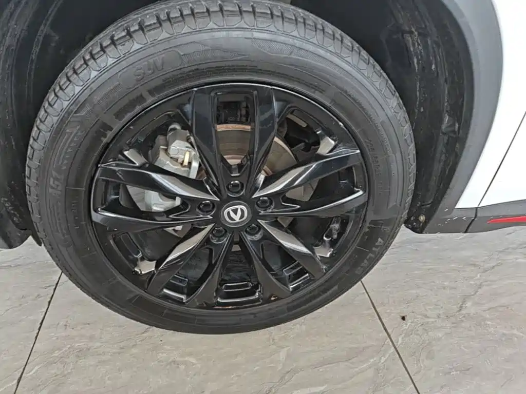 Changan X5 PLUS — фото 24