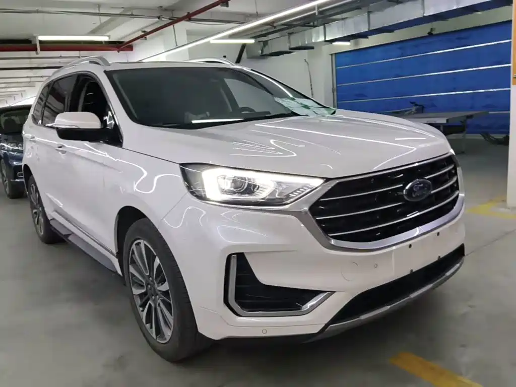 Ford Edge — фото 3