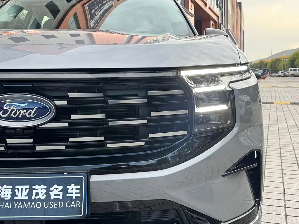 Ford Edge — фото 4