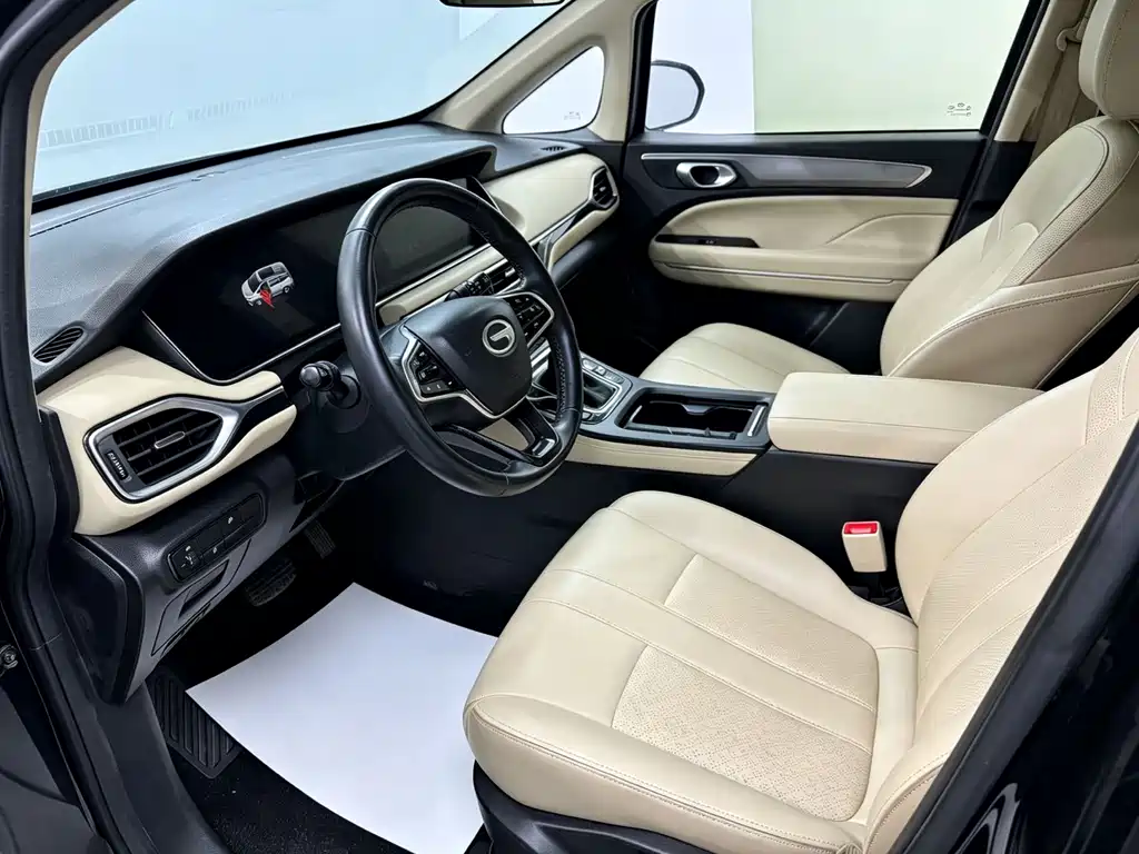 GAC Motor Trumpchi M6 — фото 8