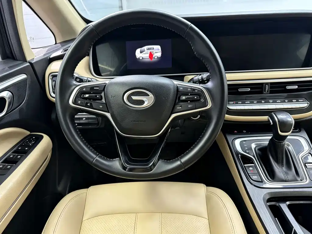 GAC Motor Trumpchi M6 — фото 10