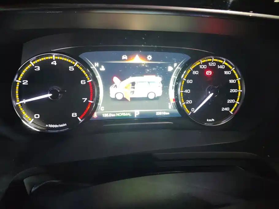 GAC Motor Trumpchi M8 — фото 14