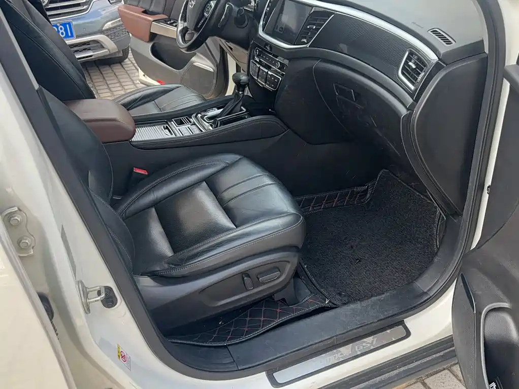 GAC Motor Trumpchi GS7 — фото 17