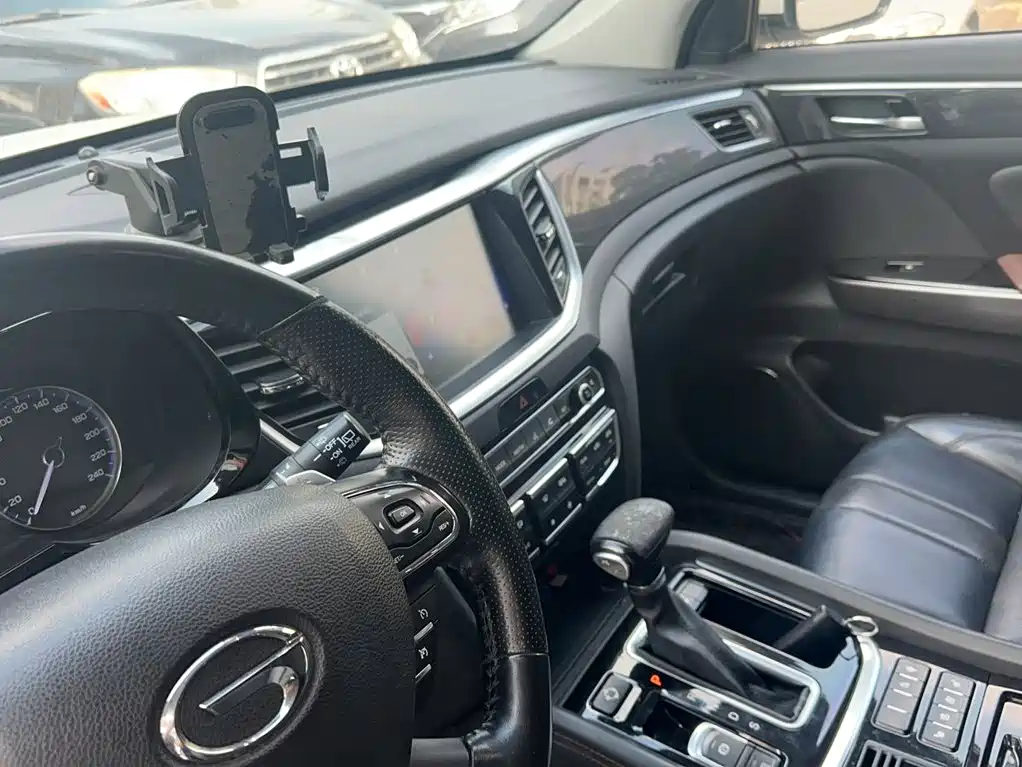 GAC Motor Trumpchi GS7 — фото 18