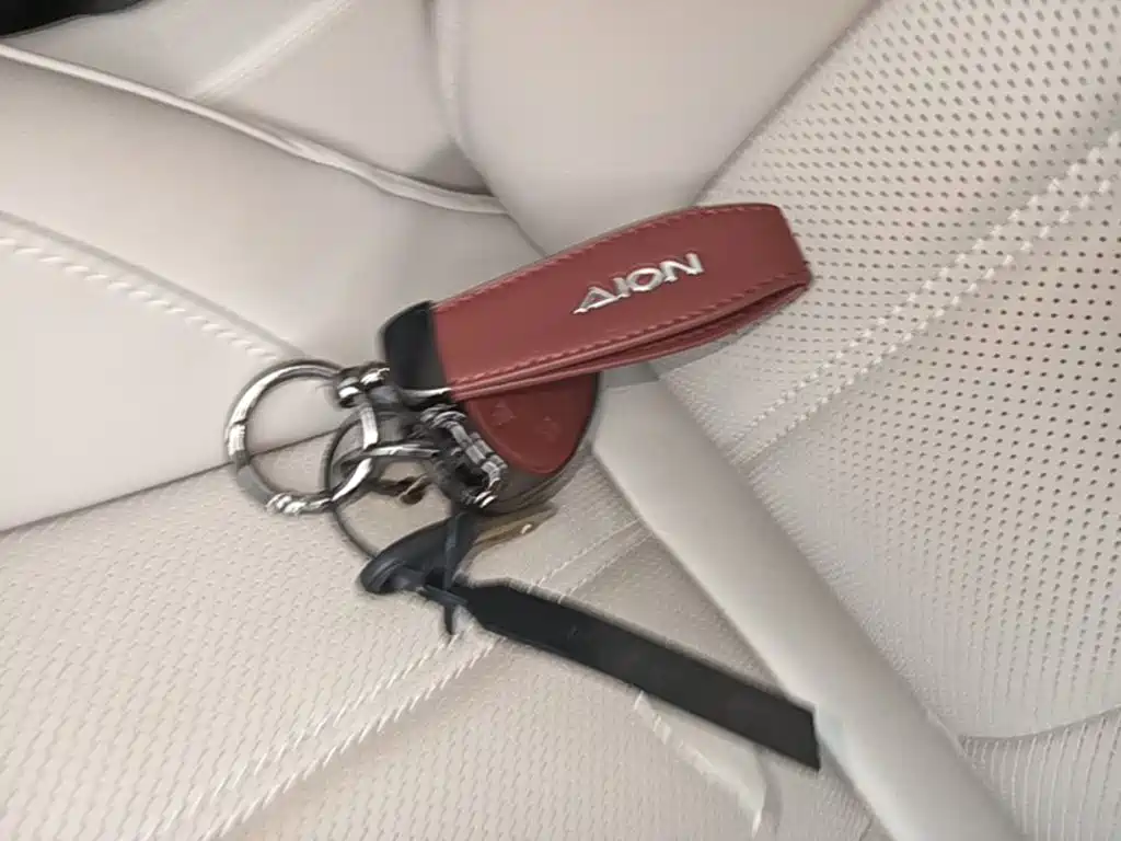 Aion AION UT — фото 9