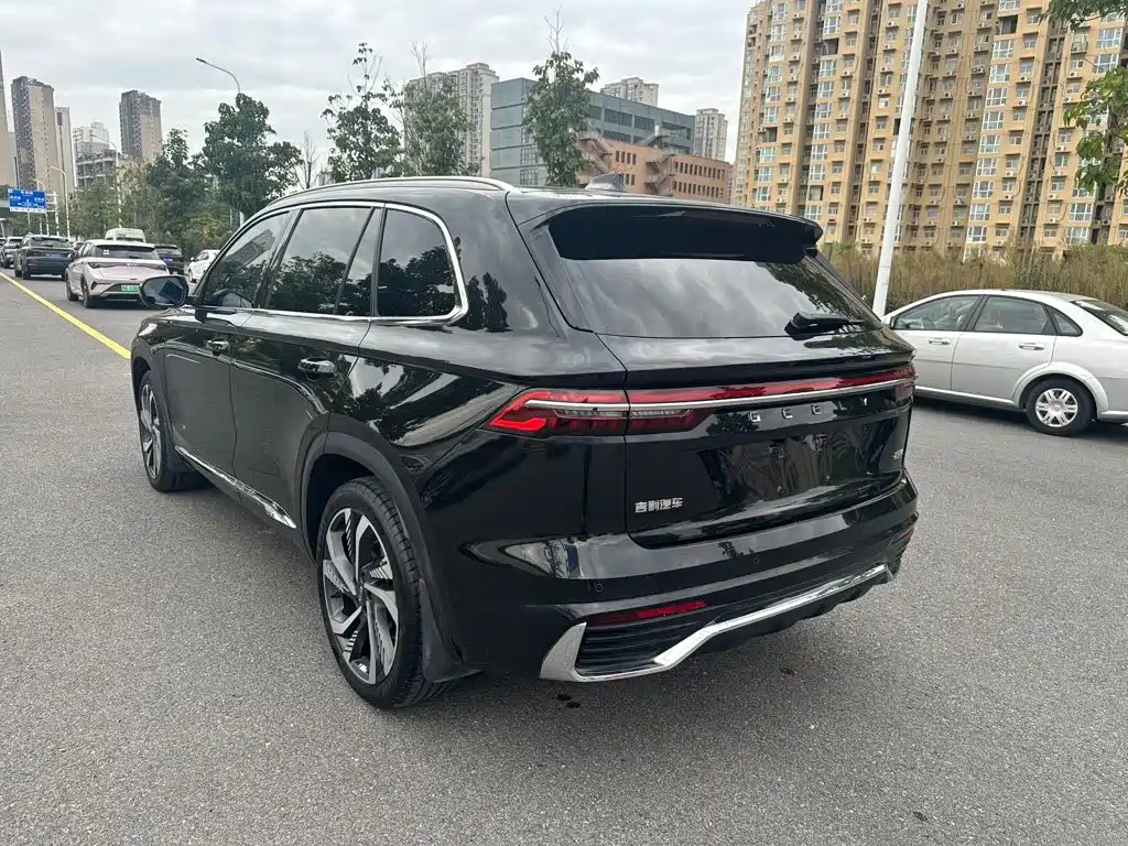 Geely Xingyue L — фото 13