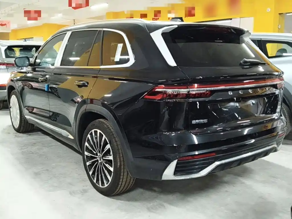 Geely Xingyue L — фото 4