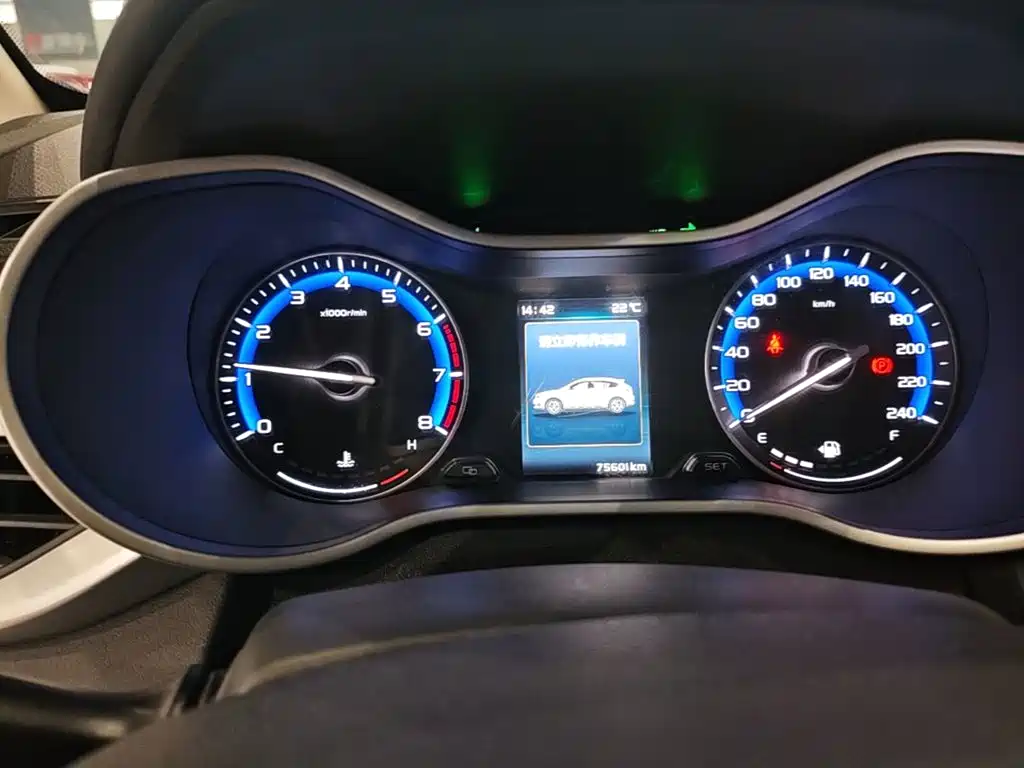 Geely Vision S1 — фото 11