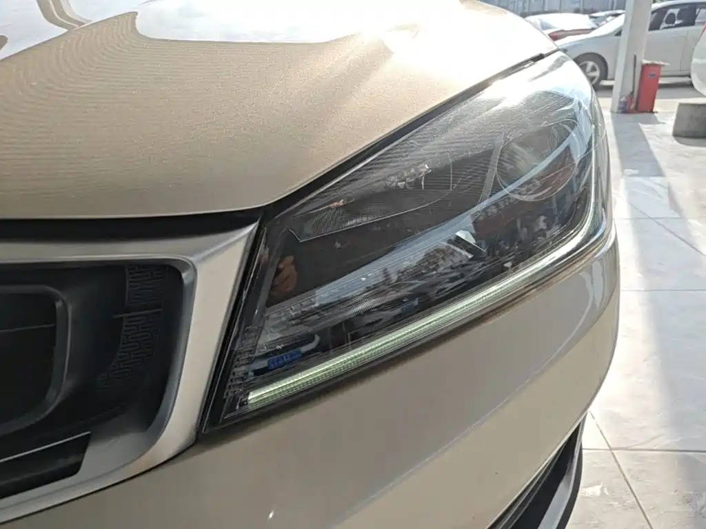 Geely Vision S1 — фото 23