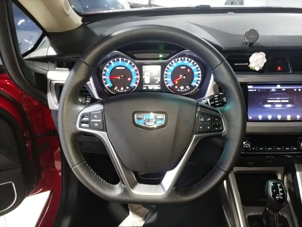 Geely Vision X3 — фото 10