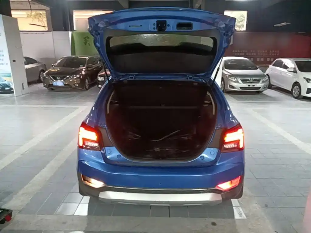 Geely Vision S1 — фото 18
