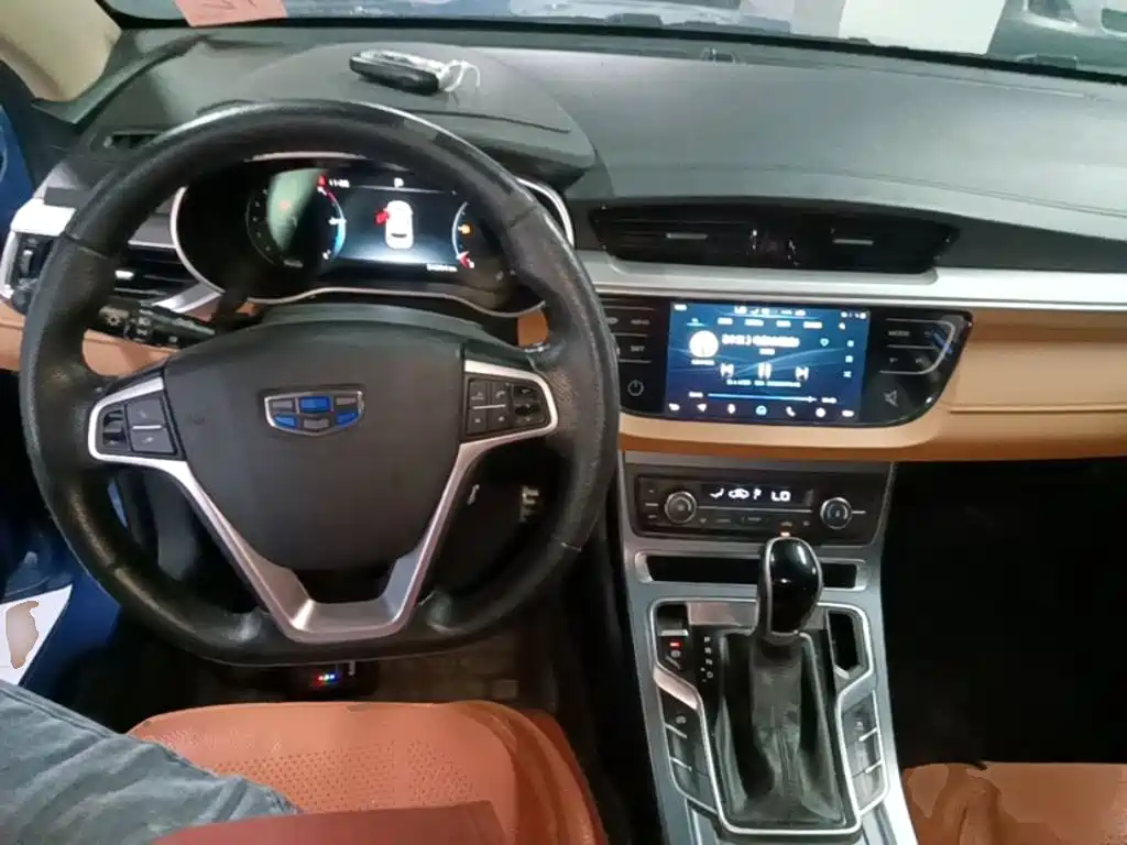 Geely Vision S1 — фото 9