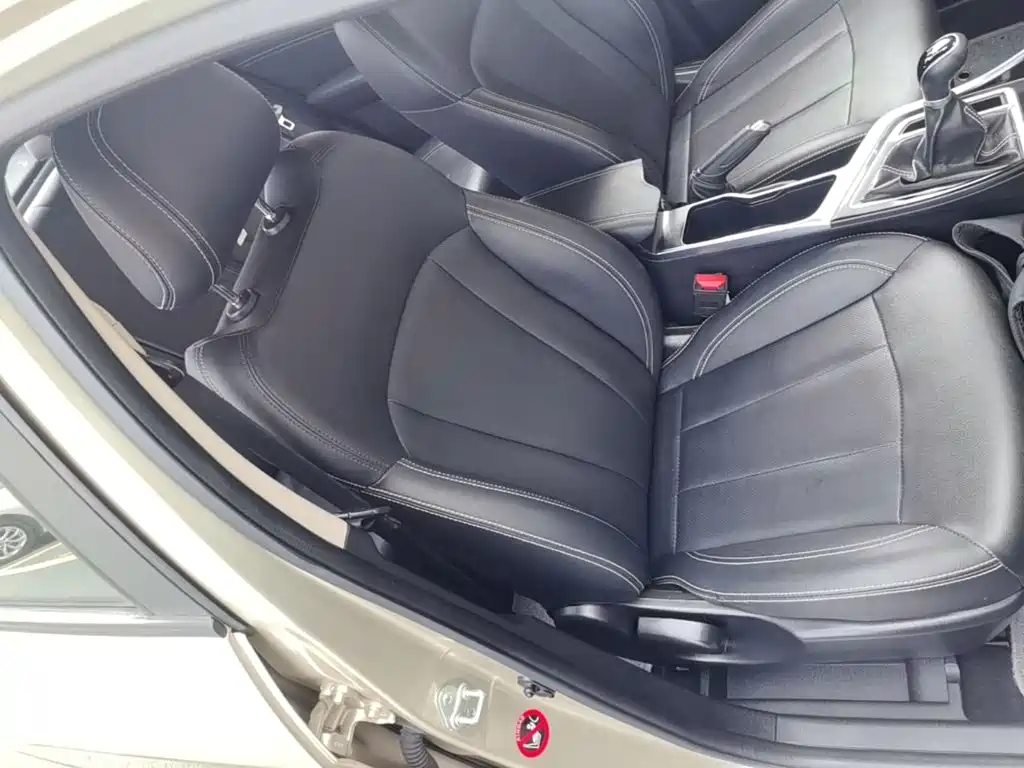 Geely Vision X3 — фото 24