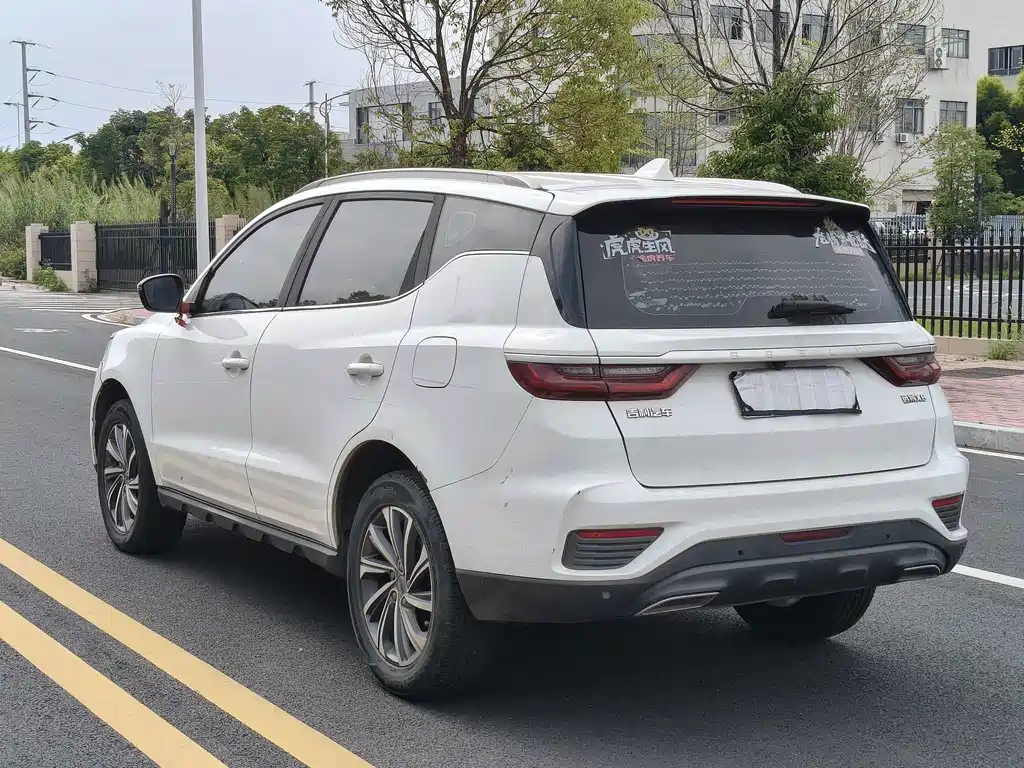 Geely Vision X6 — фото 7