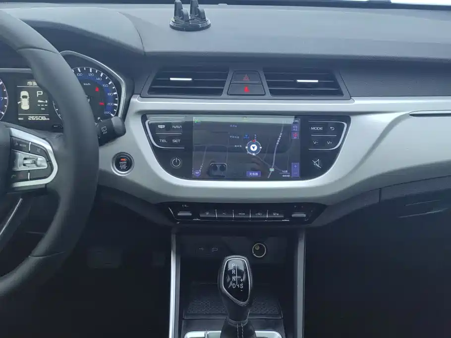 Geely Vision X3 — фото 13