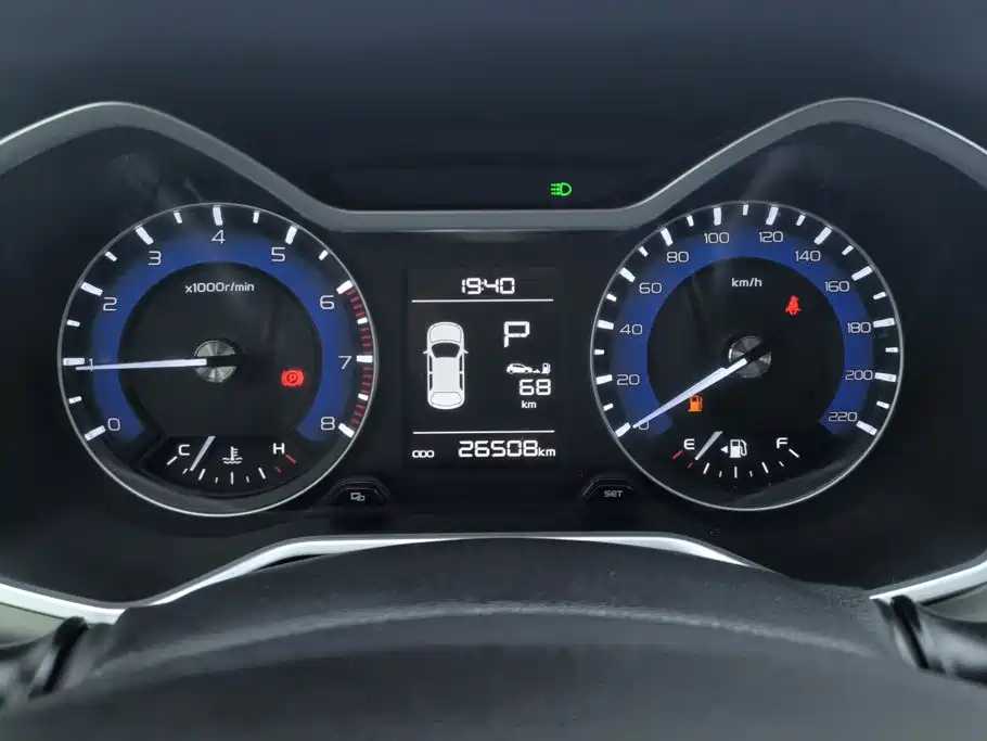 Geely Vision X3 — фото 14