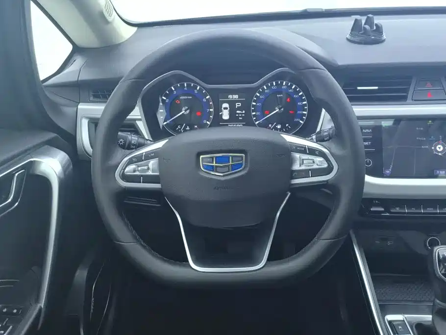 Geely Vision X3 — фото 15
