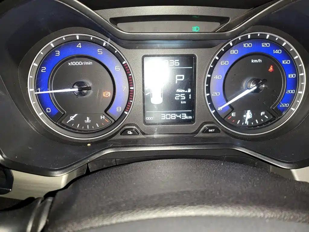 Geely Vision X3 — фото 13