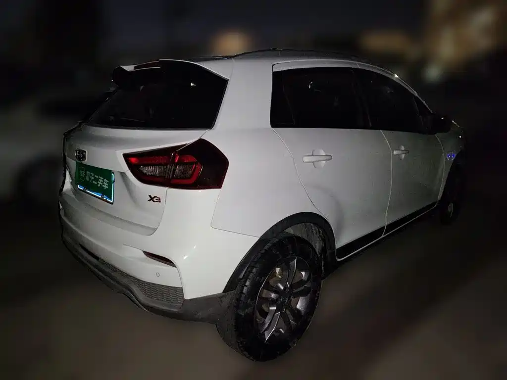 Geely Vision X3 — фото 6