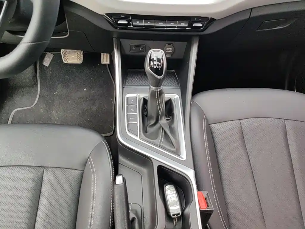 Geely Vision X3 — фото 13