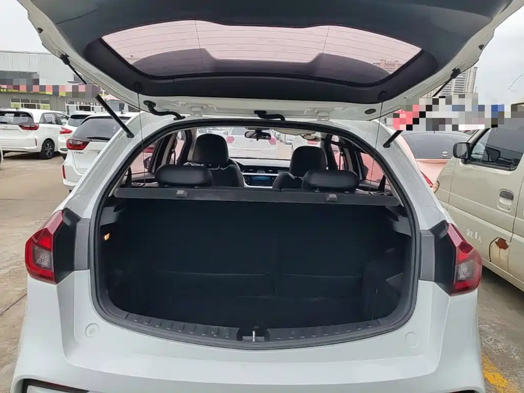 Geely Vision X3 — фото 18
