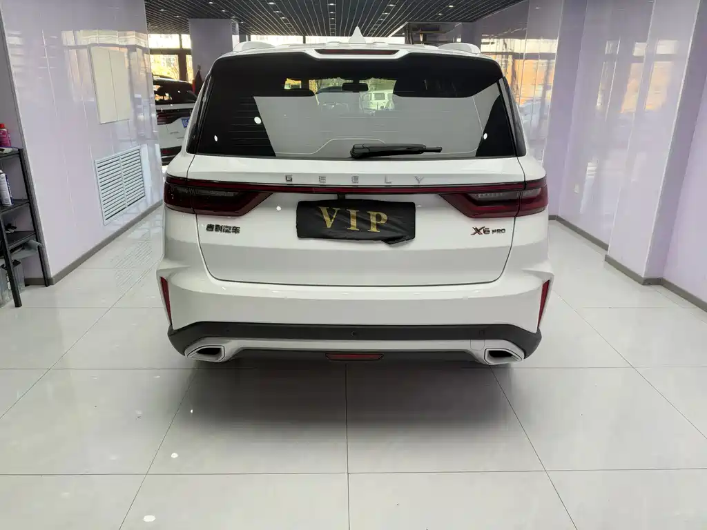 Geely Vision X6 — фото 3