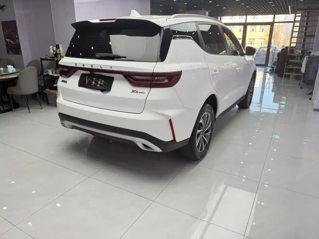 Geely Vision X6 — фото 4