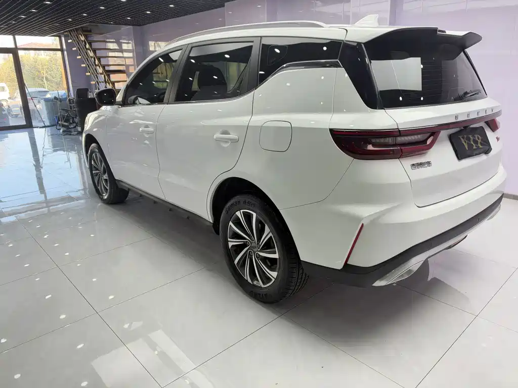 Geely Vision X6 — фото 6